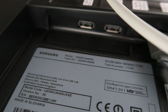 Fjernsyn SAMSUNG UE55KU6405U