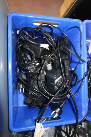 Div. IT-udstyr, kontorartikler samt julepynt