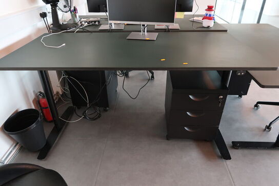 El. hæve/sænke skrivebord uden indhold med skuffemodul