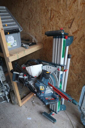 Kap/geringssav BOSCH GCM 8 SJL Professional med bord