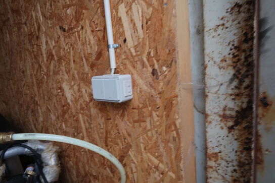 20 fods isoleret container uden indhold (læs beskrivelse)