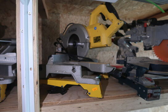 Kap/geringssav DEWALT DW777-QS