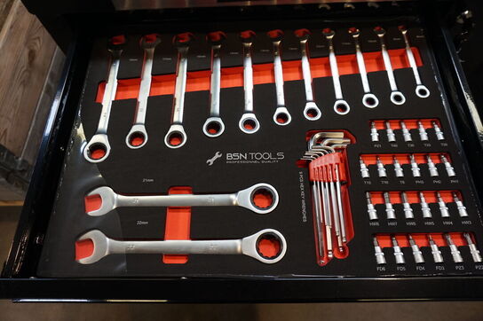 BSN Værktøjsvogn med 6 skuffer og sideskab. Inkl. 164 dele  værktøj 