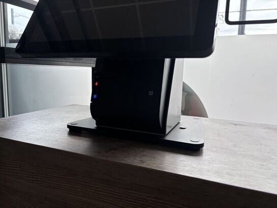 All-in-one touch computer ELO ESY22i5 med bonprinter (betalingsterminal medfølger ikke)