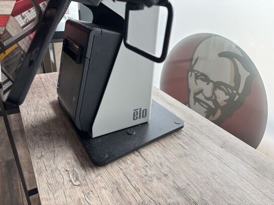 All-in-one touch computer ELO ESY22i5 med bonprinter (betalingsterminal medfølger ikke)