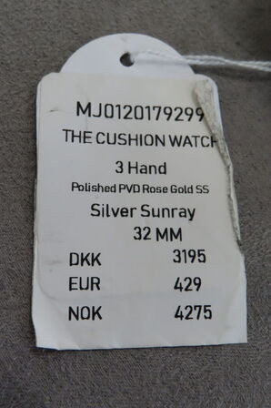 Marc Jacobs Cushion Watch