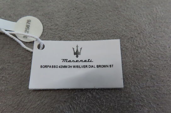 Maserati Herreur med Brun Rem og Hvid Skive