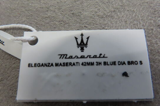 Maserati Eleganza 42mm Herreur med Blå Ursik