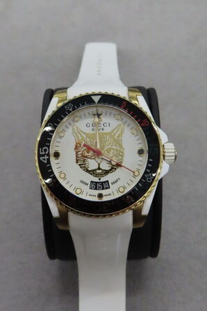 Gucci Armbåndsur Med Hvid Rem og Kattemotiv