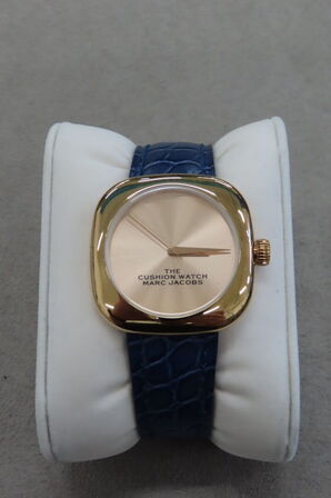 Marc Jacobs The Cushion Watch 32 mm Rose Sunray