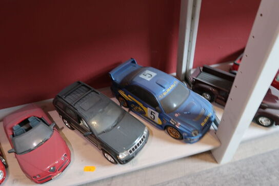 5 stk. legetøjsbiler