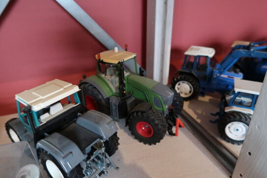 4 stk. legetøjstraktorer GULDNER m.fl.