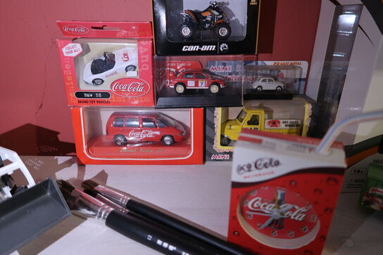 Div. Legetøjsbiler, maskiner m.m.