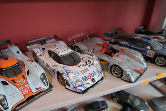 5 stk. legetøjsbiler