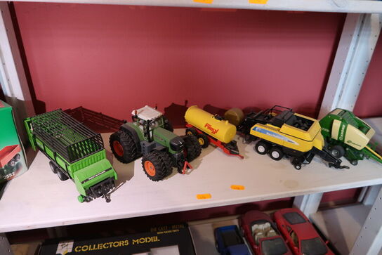 Div. Legetøjslandbrugsmaskiner FLIEG, NEW HOLLAND m.fl.