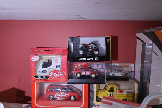 Div. Legetøjsbiler, maskiner m.m.