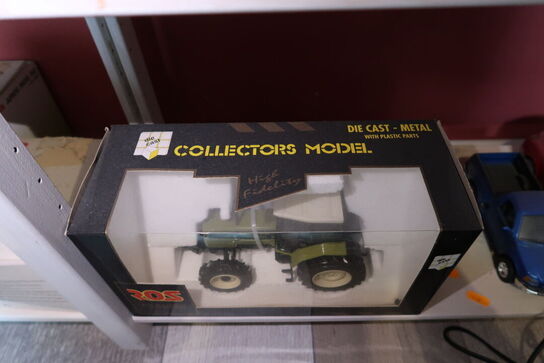 Legetøjstraktor AGRITEC samt 3 stk. legetøjsbiler