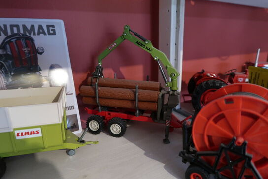 Legetøjsvogn CLAAS, vandingsmaskine samt anhænger AGRO MAX