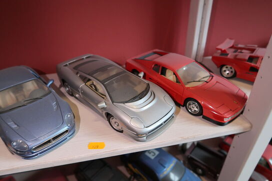 5 stk. legetøjsbiler