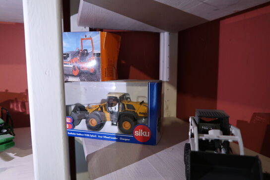 Div. Legetøjsbiler, maskiner m.m.