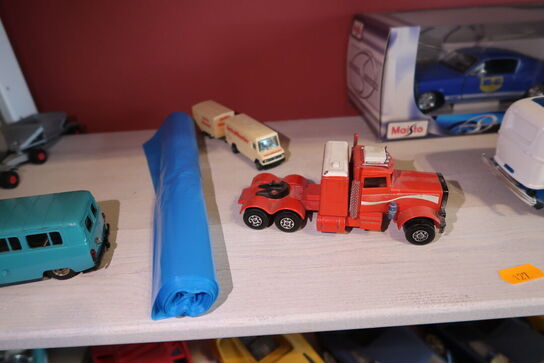 Div. Legetøjslastbiler og biler