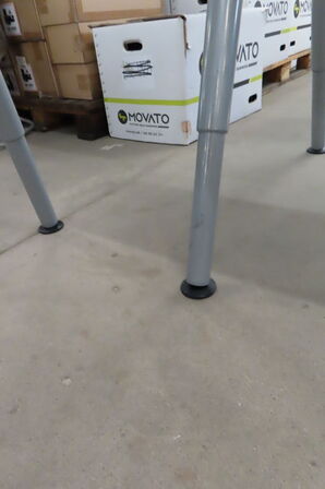 2 stk. Skriveborde m. justerbare ben