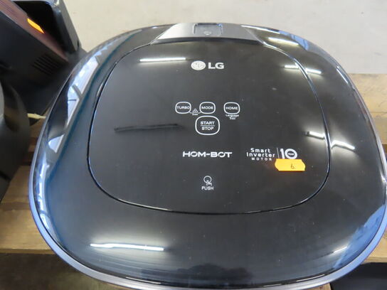 2 stk robot støvsugere LG HOM-BOT