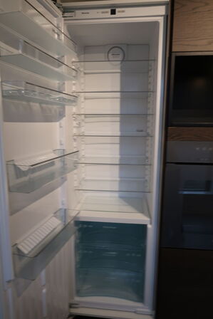 Miele K K37272ID indbygningskøleskab MOMSFRI