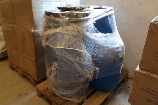 3 stk. Tønder med spiritus 