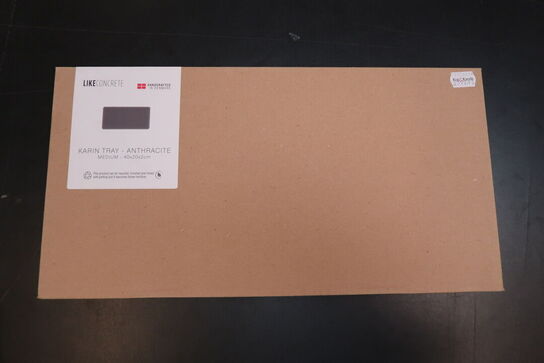 LIKEconcrete Karin bakke mellem antracitgrå