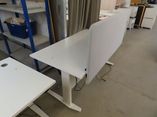 Afskærmning til Skrivebord 140x65 cm.