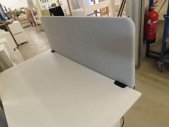 Afskærmning til Skrivebord 140x65 cm.