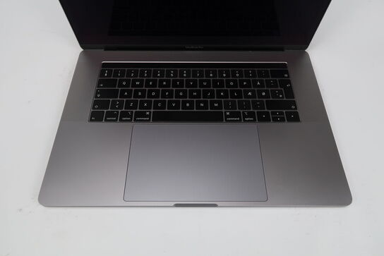 Apple Macbook Pro 15,4"