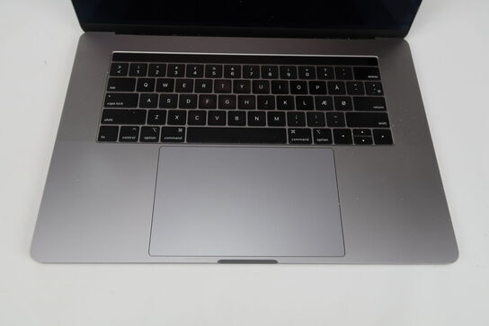 Apple Macbook Pro 15,4"