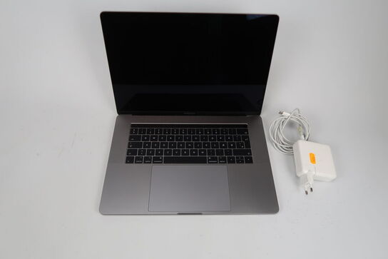 Apple MacBook Pro 15,4" i7 CPU