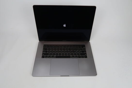 Apple Macbook Pro 15,4"