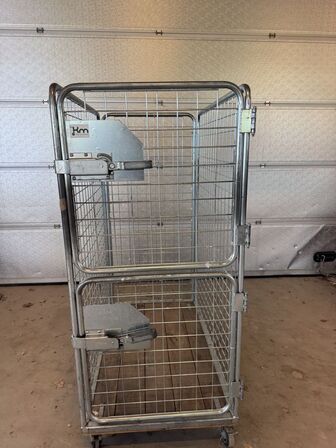 Transportbur med todelt låge & træbund