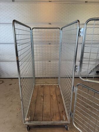 Transportbur med todelt låge & træbund