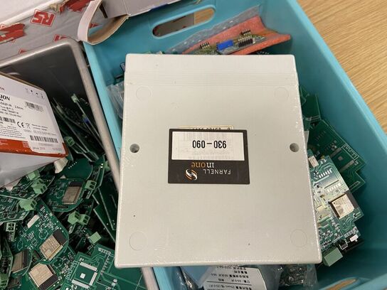 Diverse printerplader og kamera