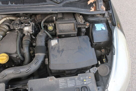 Personbil: RENAULT NY CLIO DCI 90 5D (moms fri)