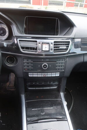 Personbil MERCEDES E220 Bluetec diesel (momsfri) (uden afgift)