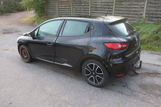 Personbil: RENAULT NY CLIO DCI 90 5D (moms fri)