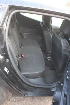 Personbil: RENAULT NY CLIO DCI 90 5D (moms fri)