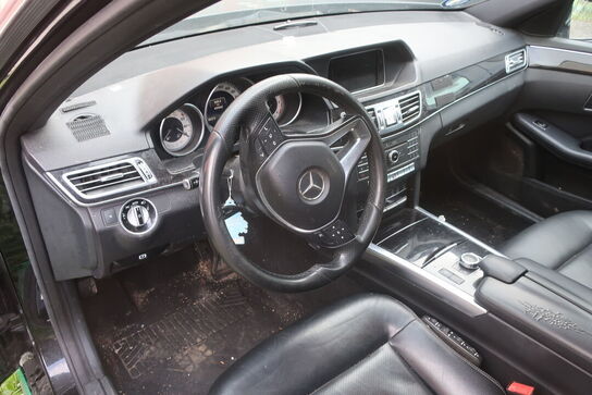 Personbil MERCEDES E220 Bluetec diesel (momsfri) (uden afgift)