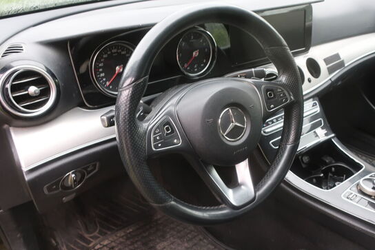 Personbil MERCEDES E200d (momsfri) (uden afgift)