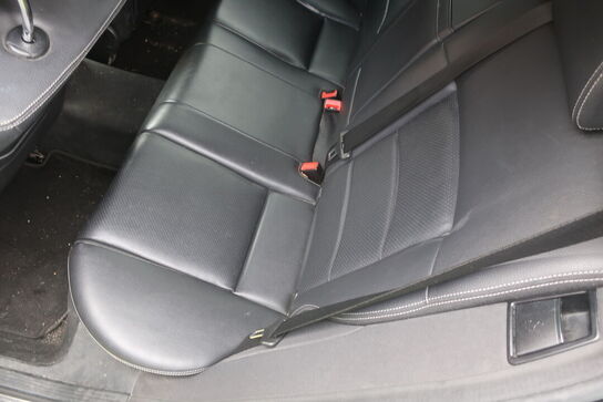 Personbil MERCEDES E220 Bluetec diesel (momsfri) (uden afgift)