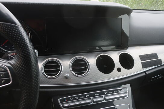 Personbil MERCEDES E200d (momsfri) (uden afgift)