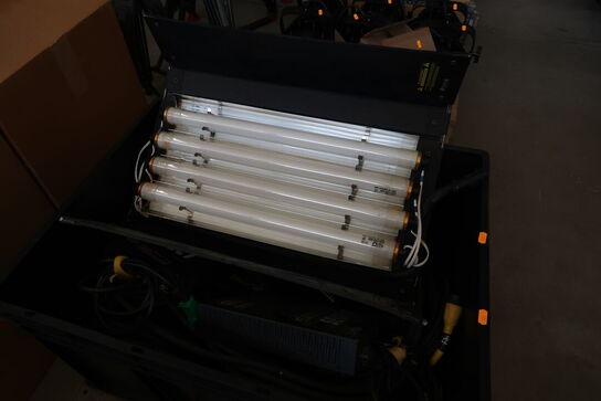 2 stk. Rør-lamper KINO FLO FIX-4804 m. ballast