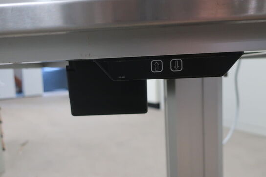 Arbejdsbord m. hævefunktion 130x66 cm