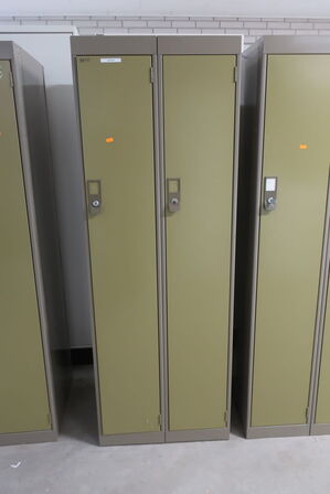 4 stk. omklædningsskabe